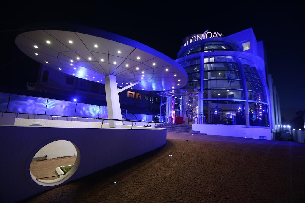 Hotel Millionday Mayiladuthurai Exterior photo